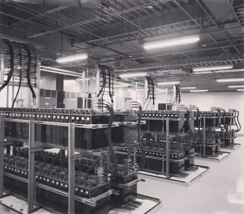 Understanding Batteries in Series vs. Batteries in Parallel